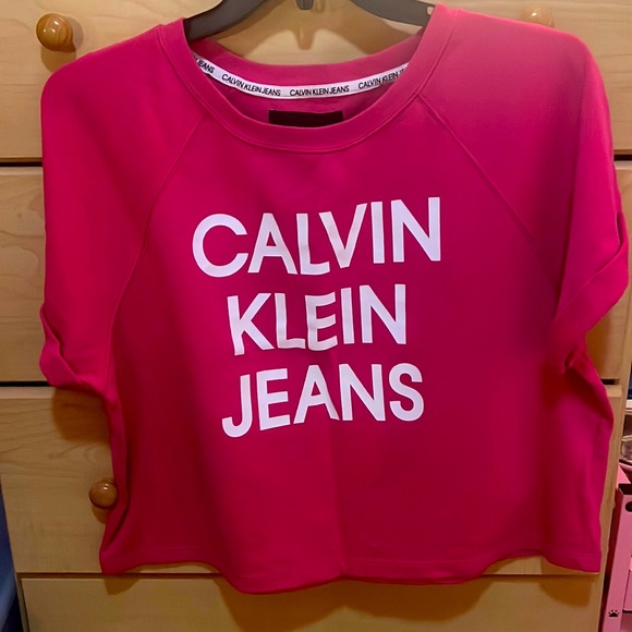 Calvin Klein Jeans Tops - Pink crop top Calvin Klein